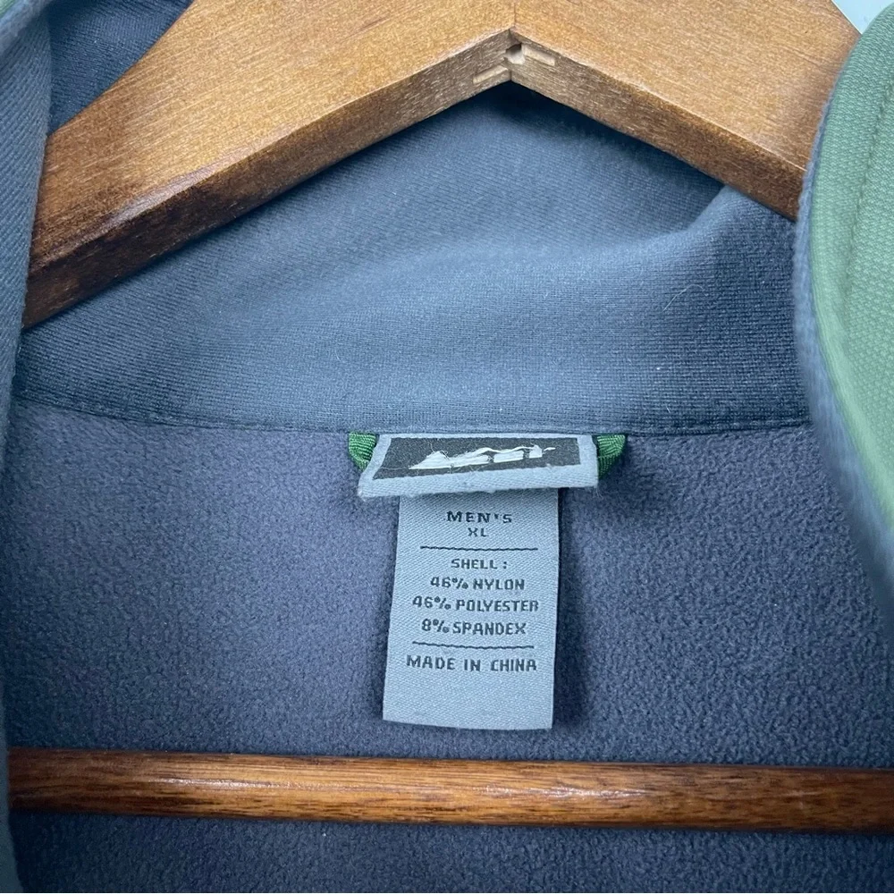 REI Olive Green Jacket Men's XL - Picture 7 of 9